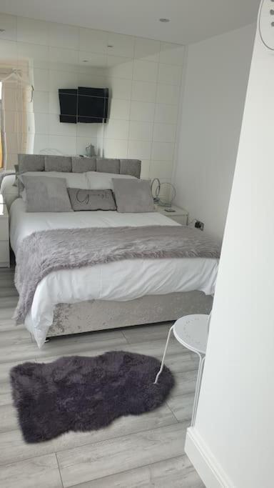 Near Liverpool Double Bedroom Hideaway Wirral Eksteriør bilde